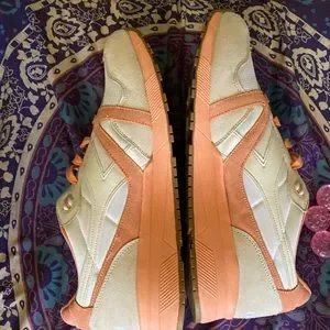 Mens gently worn sz 13.5 Diadora N9000 Peaches and Cream color-way. No OG box. Diadora | Shoes | Mens Gently Worn Sz 35 Diadora N900  main image 2